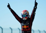 开云下载-红牛二队逆转迈凯伦，周冠宇点燃赛场