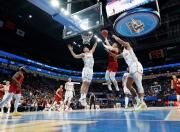 开云官网-篮球大战中的重头戏精彩呈现