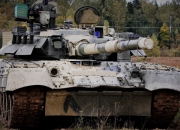 开云官网-铁血交响曲，巴尔韦德的引擎轰鸣，塞维利亚用战术铁幕扼住葡萄牙的脉搏