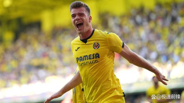 足球运动员在瞬息万变中展现实力 足球运动员在瞬息万变中展现实力