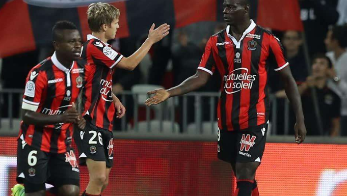 包含摩纳哥主场失利，无缘积分榜前列的词条