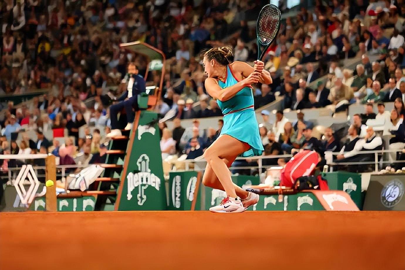 包含欧洲选手在激烈竞争中脱颖而出轻松进级的词条