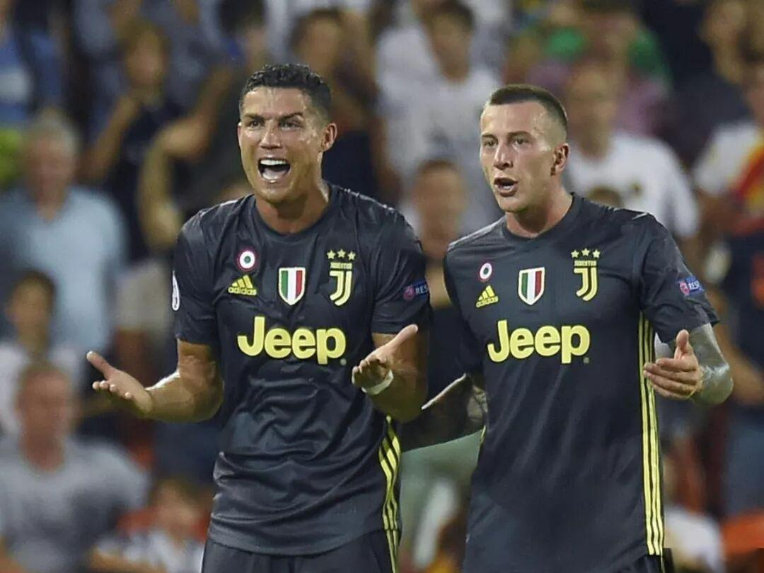 尤文图斯客场击败瓦伦西亚,取得胜利 尤文图斯客场击败瓦伦西亚,取得胜利