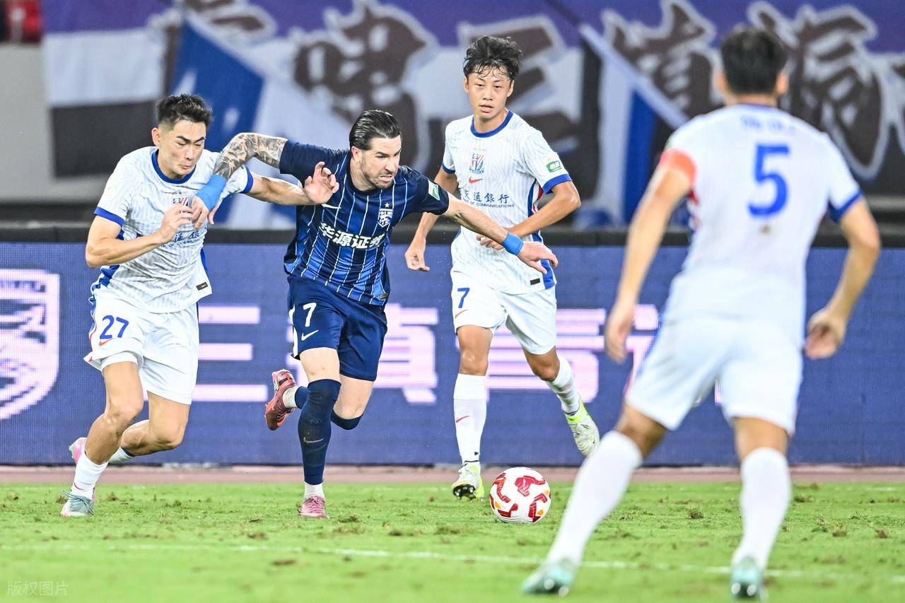 申花主教练承诺进一步提升球队水平 申花主教练承诺进一步提升球队水平