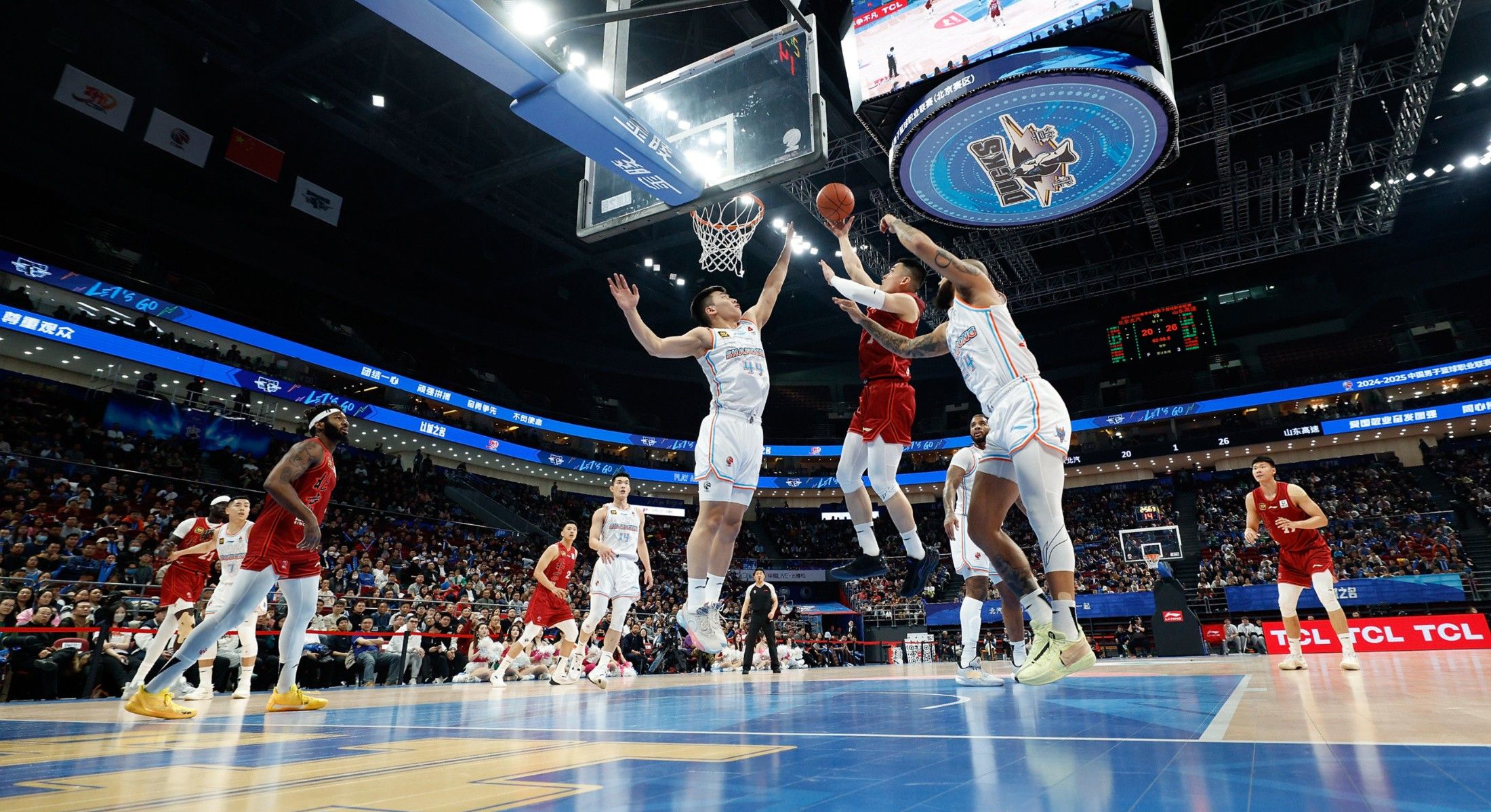 篮球大战中的重头戏精彩呈现