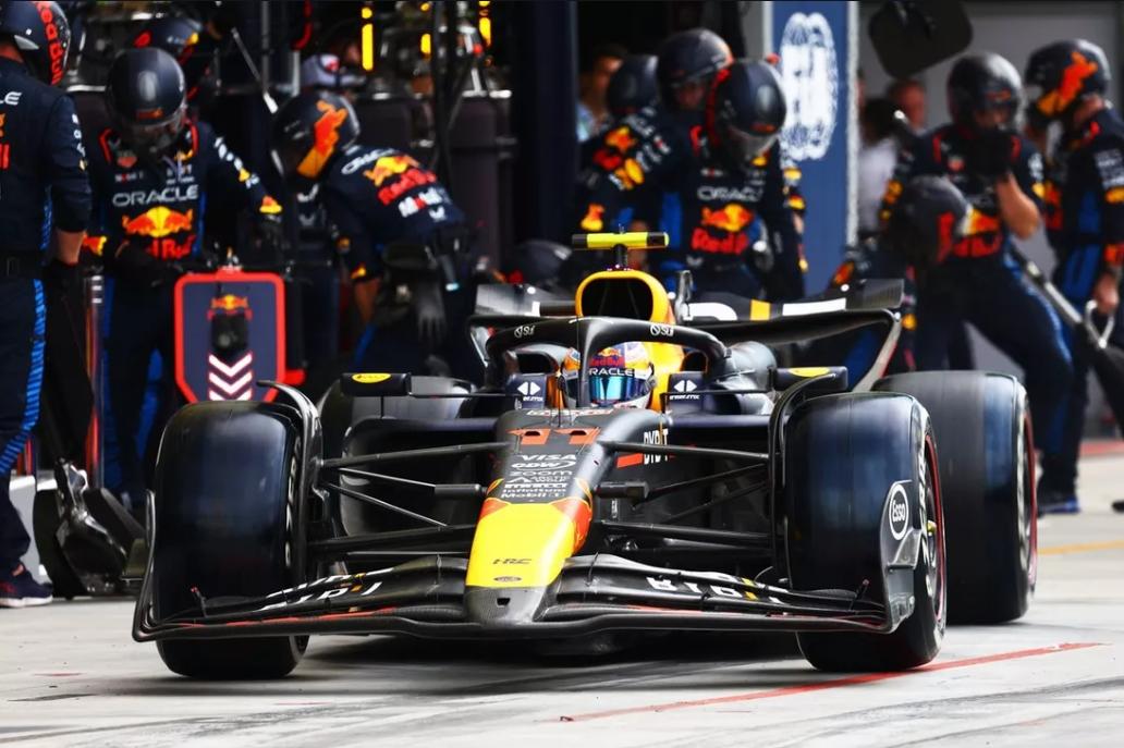 红牛二队碾压索伯车队,佩雷兹关键制胜 红牛二队碾压索伯车队,佩雷兹关键制胜