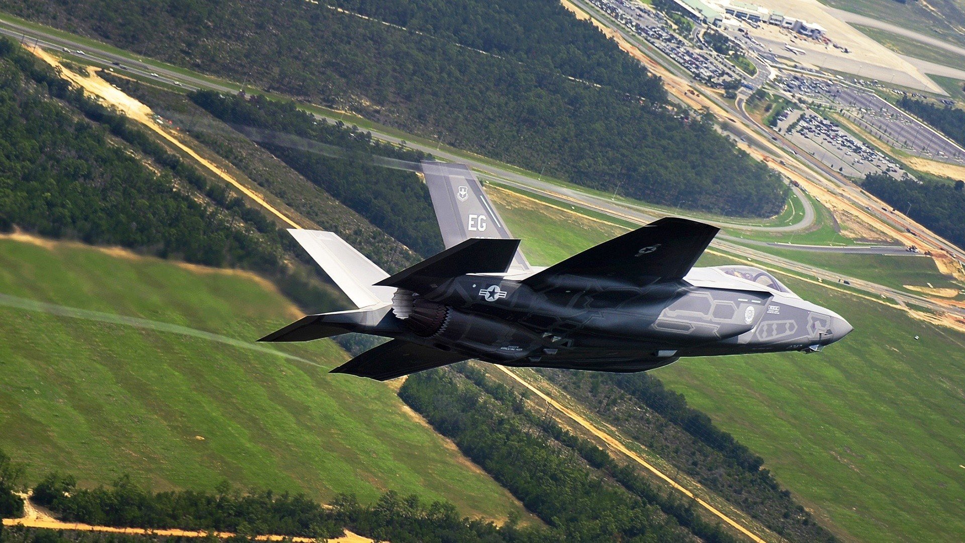 F1街道赛惊魂夜，迟到15分钟的冠军，京多安的逆袭时刻