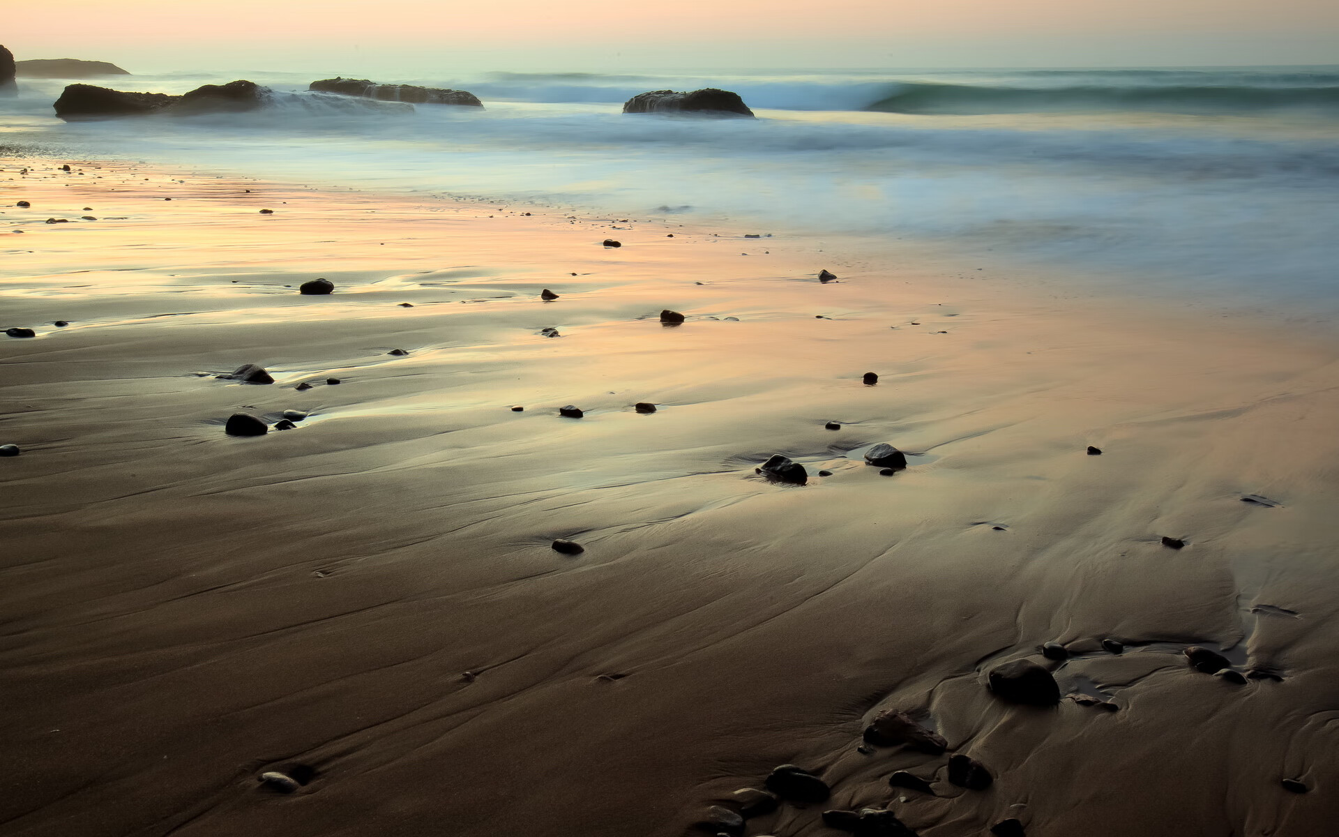 布雷默筑起唯一性的铁幕，一场救赎与一场压制的交响