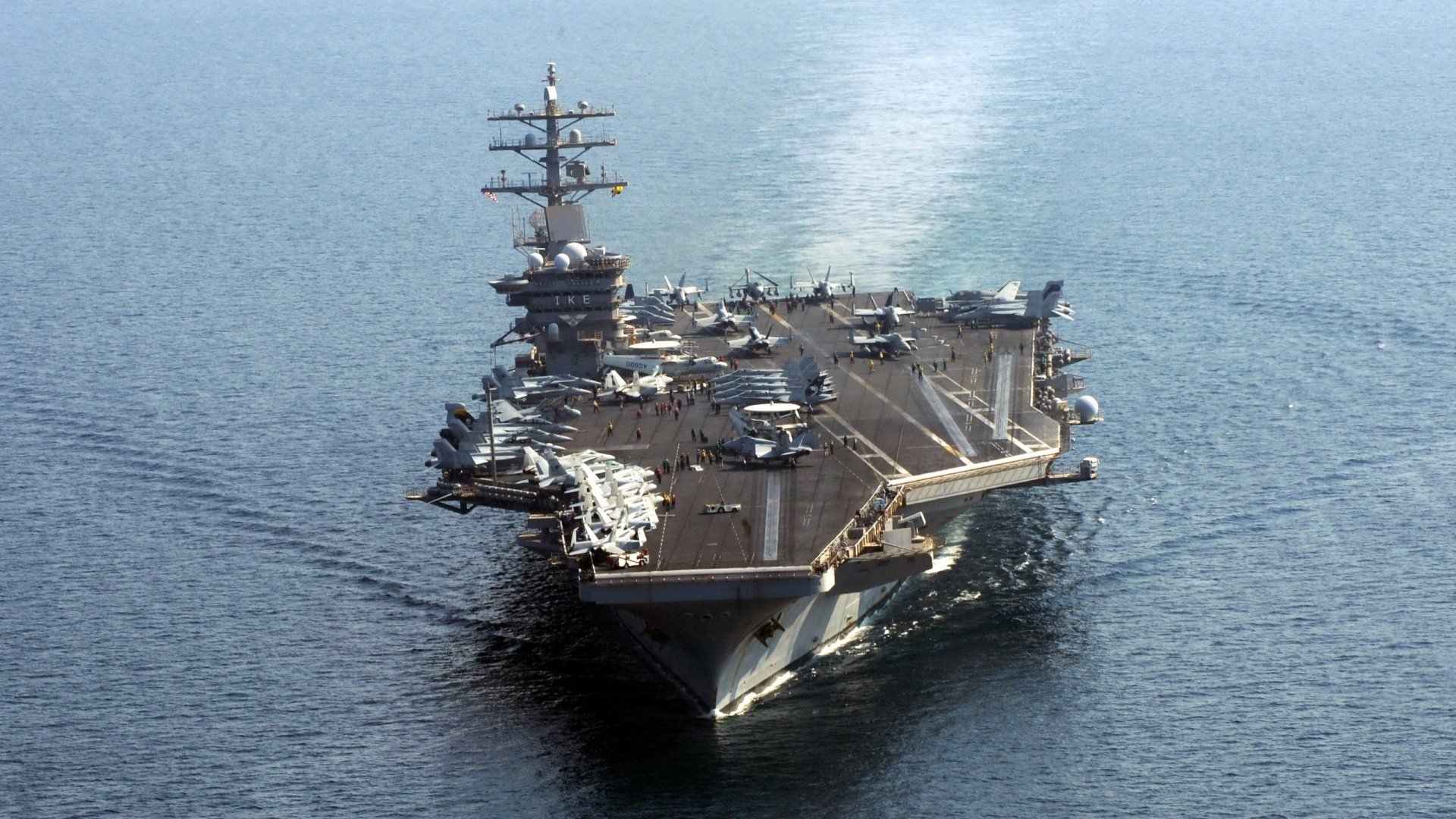 足球的神是圆的，坎特是方的