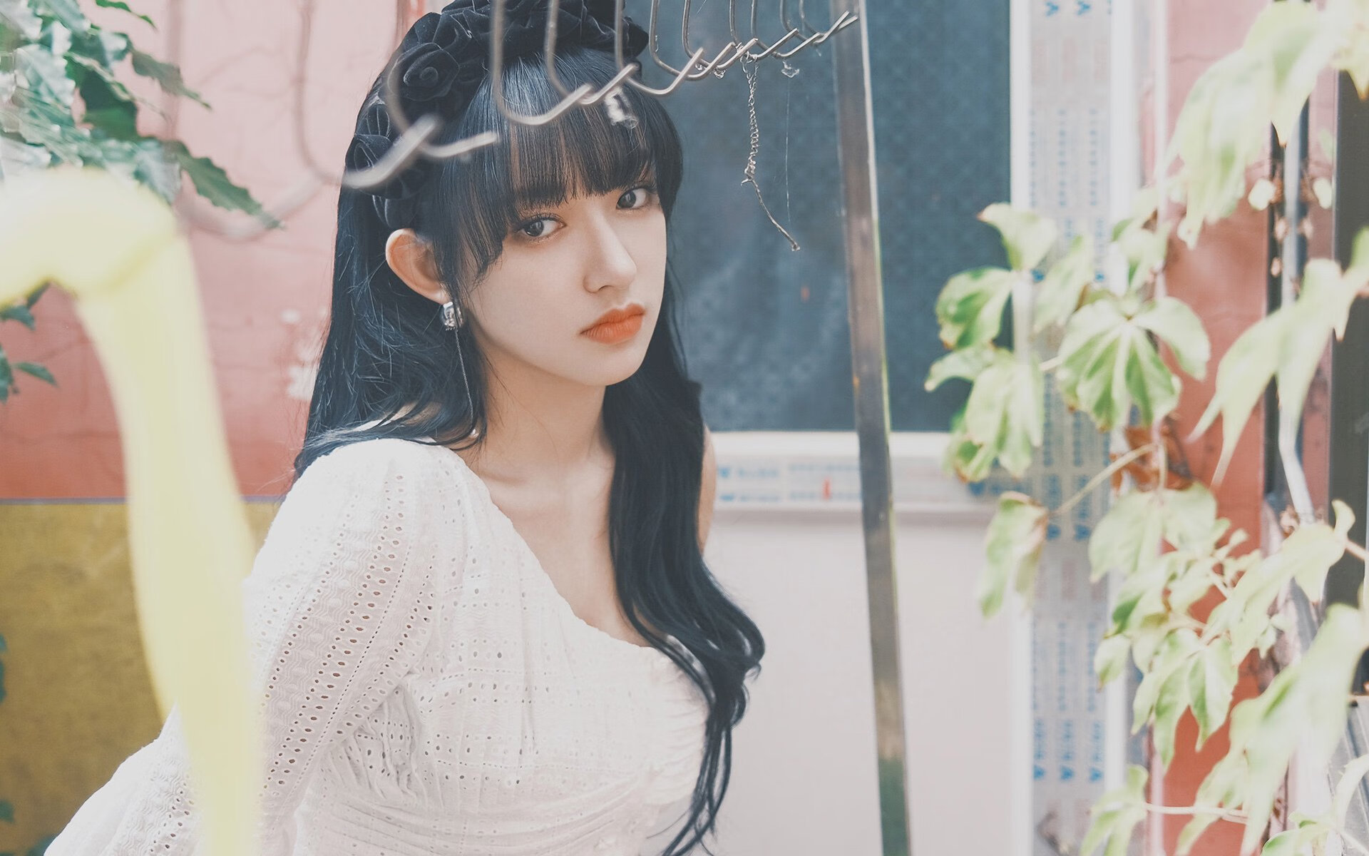 历史性首胜,拉亚三扑定乾坤,卡塔尔揭幕战破咒创历史