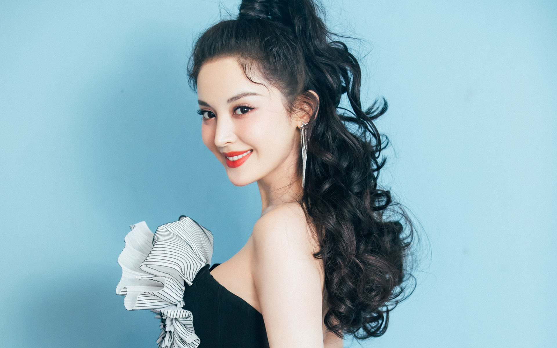 沙漠绿洲的倔强,2026世界杯D组生死战,哥斯达黎加压制阿联酋,三笘薰一击定乾坤